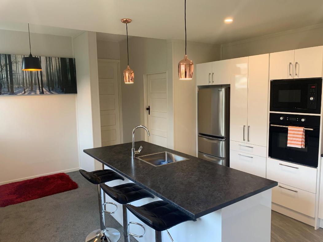 Quiet Home With Modern Touch Dunedin Bagian luar foto